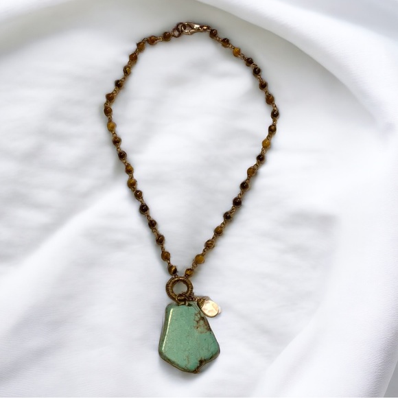 Jewelry - Beaded Stone Pendant Necklace 16”